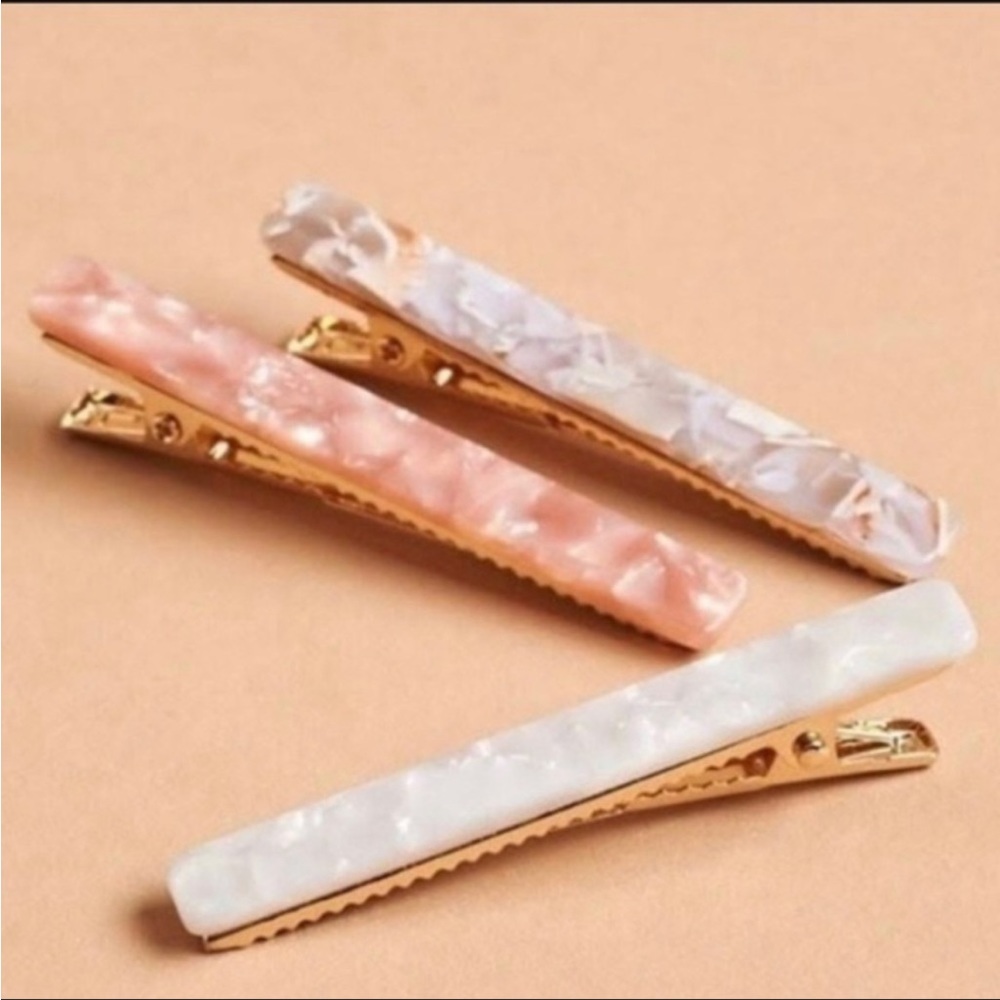 NWT 8 other reasons - 3 clips